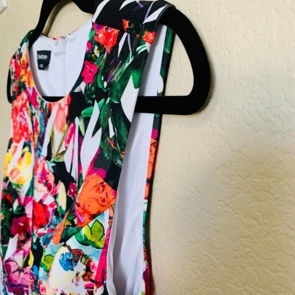 bebe red blue dress floral sleeveless fit and flare dress barbie core size S